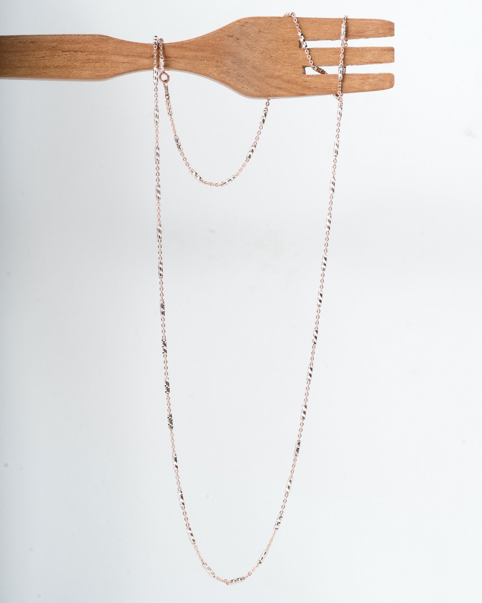 Women multilayer rounded neck necklace