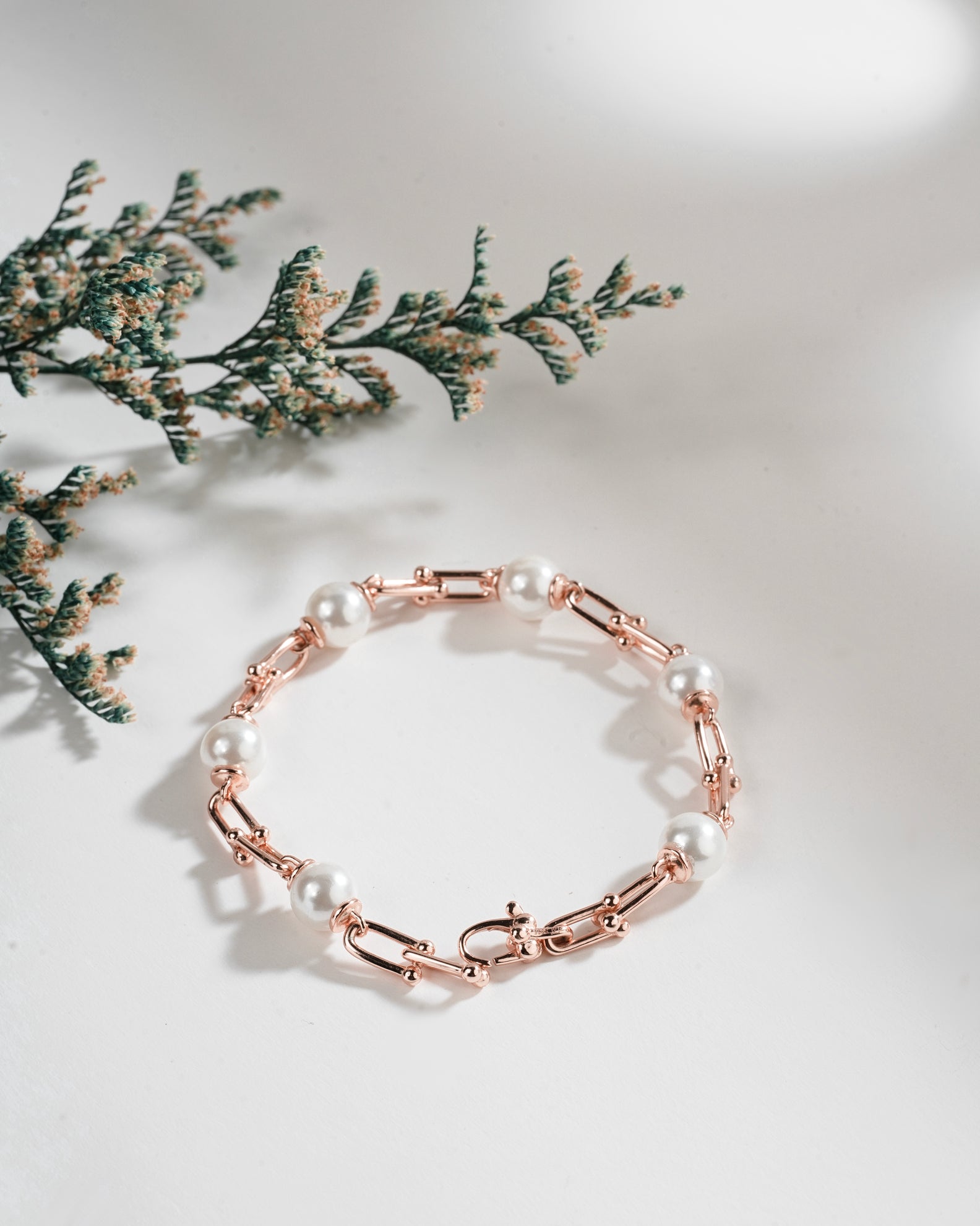 Selia & Co. Pearl and Rose Gold Paper Clip Wrap Bracele