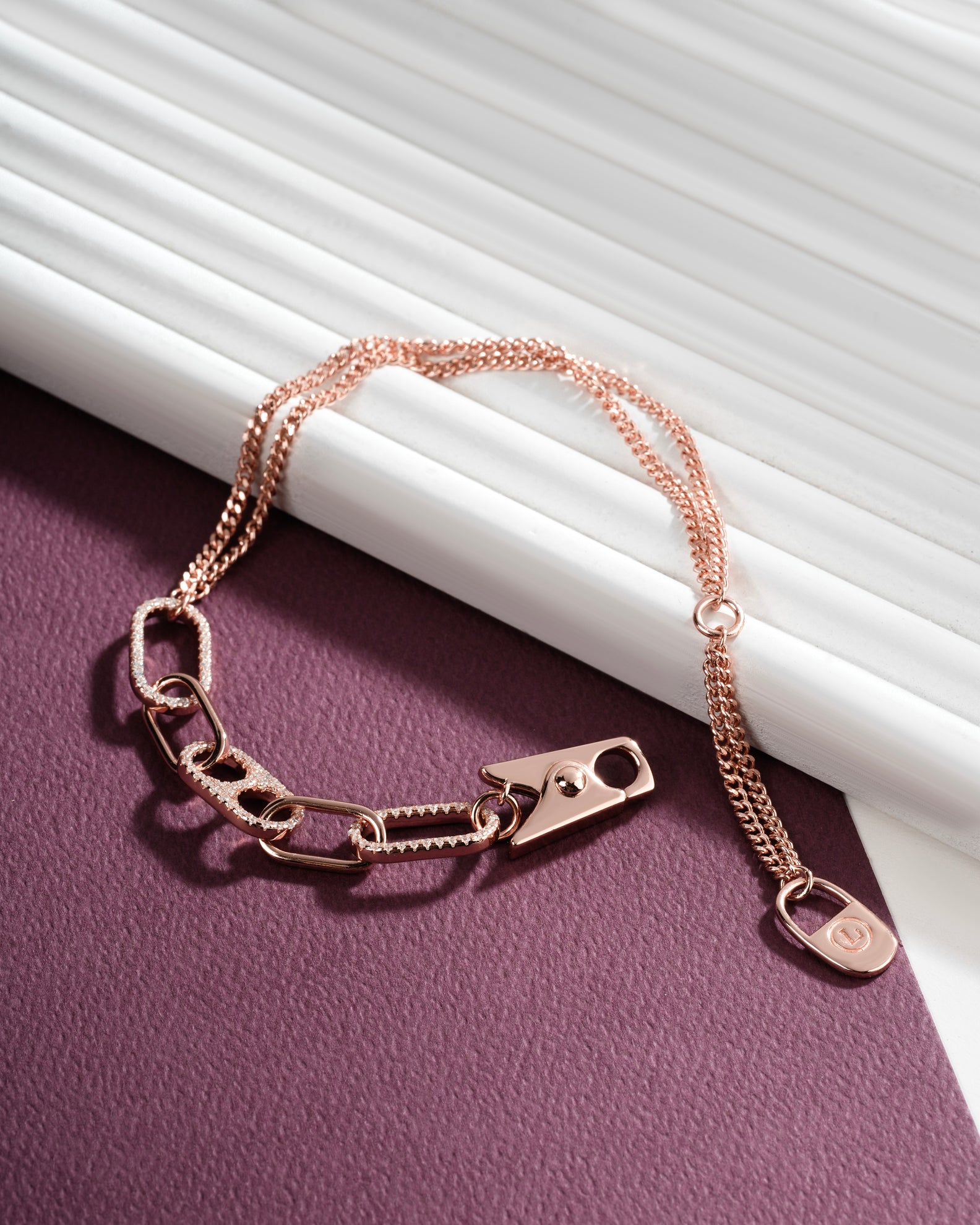 Women Paper-Clip & Oval Beads Chain Bracelet
