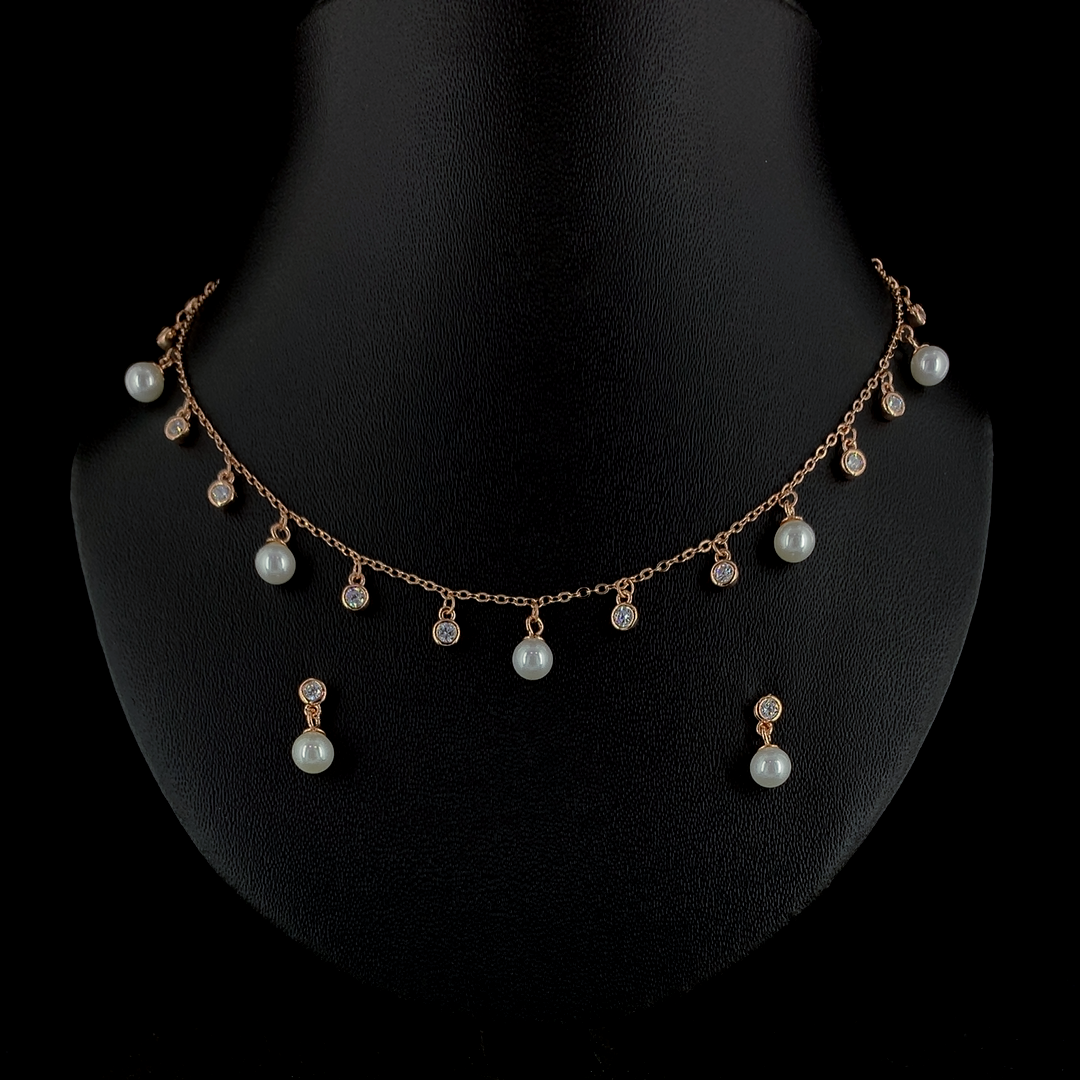 Selia & Co Pearl Necklace - Silver with Rose-Colored Pearls
